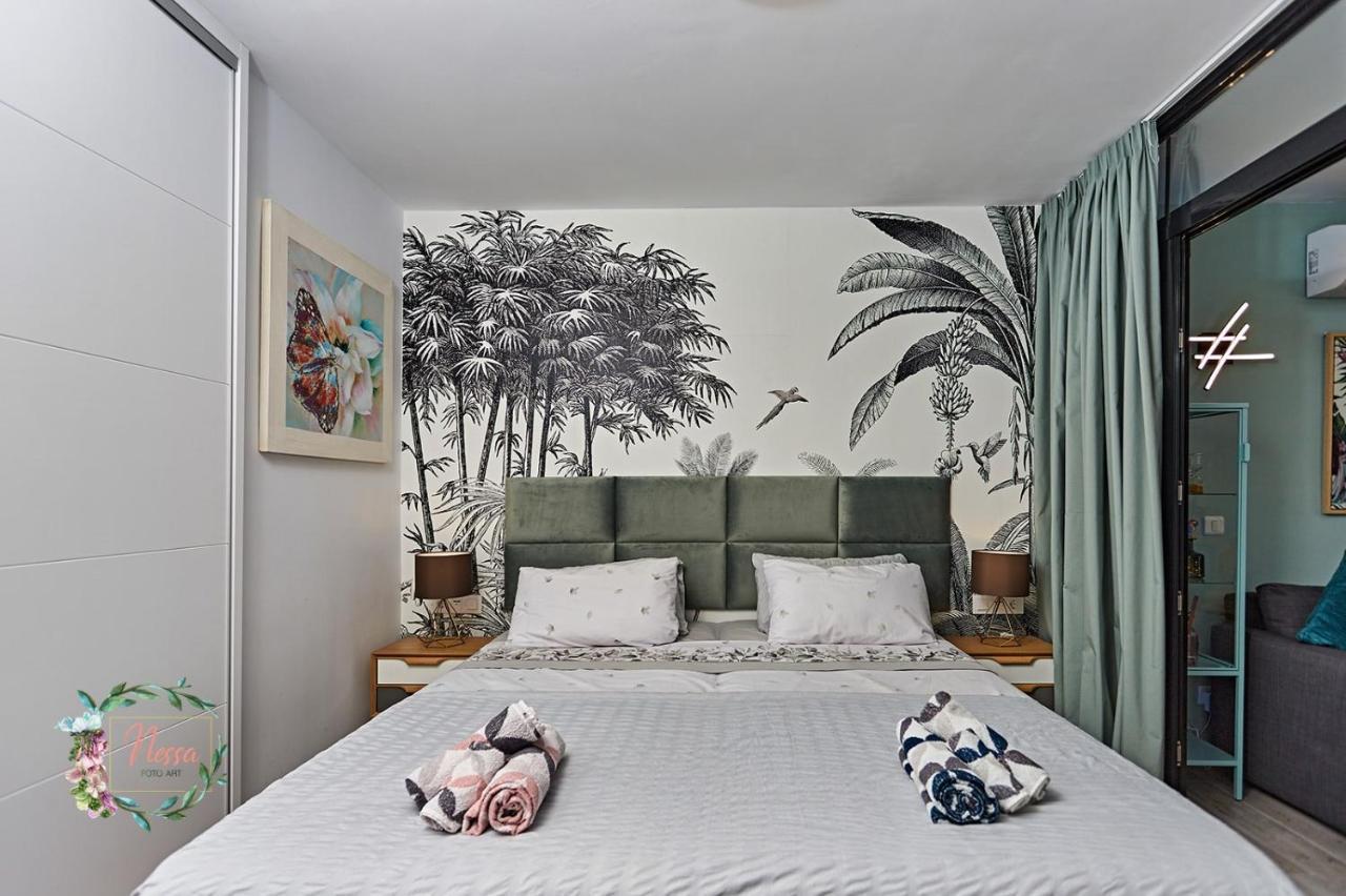 Parrot'S House- Yumbo Center Apartment Плая дел Инглес Екстериор снимка