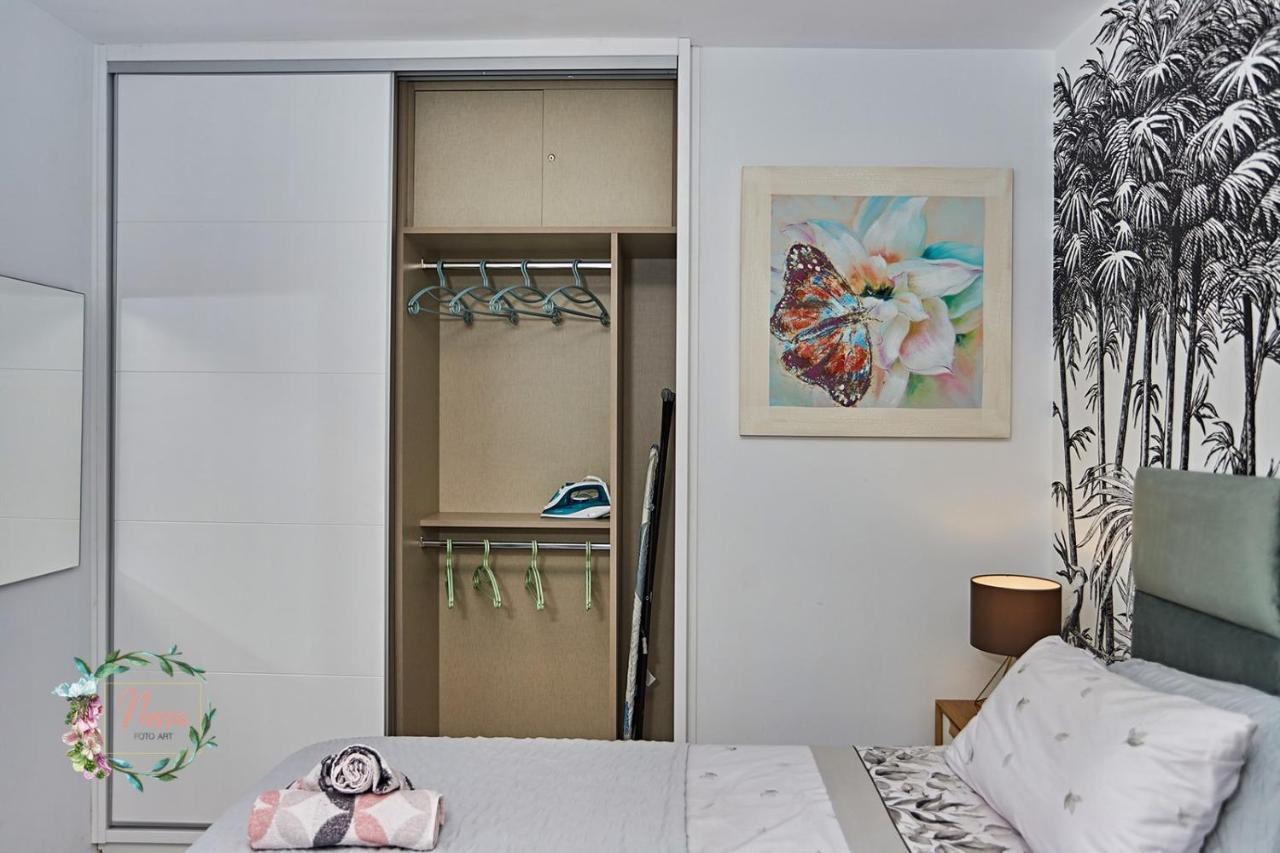 Parrot'S House- Yumbo Center Apartment Плая дел Инглес Екстериор снимка
